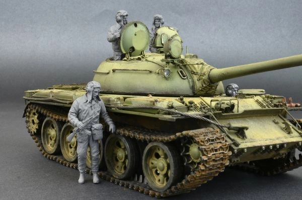 Scale model 1/35 Figures Soviet tank crew 1960-70. Miniart 37037 детальное изображение Фигуры 1/35 Фигуры