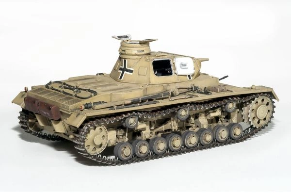 Танк Pz. Kpfw. III Ausf. C детальное изображение Бронетехника 1/35 Бронетехника