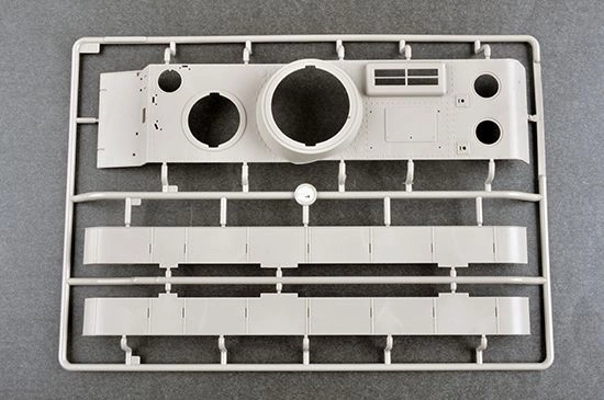 Збірна модель 1/35 Радянський тяжкий танк СМК Trumpeter 09584 детальное изображение Бронетехника 1/35 Бронетехника