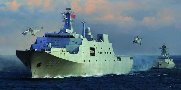 Сборная модель 1/350 Десантный транспортный док ВМФ НОАК Тип 071 в/ч Трумпетер 04551  детальное изображение Флот 1/350 Флот