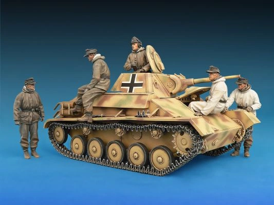 German Pz.Kpfw. T-70 743(r) with crew детальное изображение Бронетехника 1/35 Бронетехника