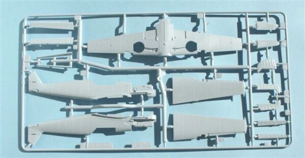 Збірна модель 1/48 набір Supermarine Spitfire Mk.Vb Messerschmitt Bf109E Dogfight Airfix A50160 детальное изображение Самолеты 1/48 Самолеты