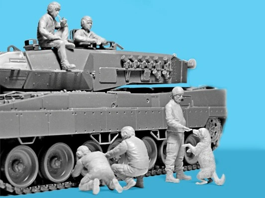 Сборная модель 1/35 Экипаж Леопард Вооруженные силы Украины ICM 35757 детальное изображение Фигуры 1/35 Фигуры