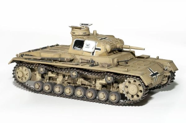 Танк Pz. Kpfw. III Ausf. C детальное изображение Бронетехника 1/35 Бронетехника