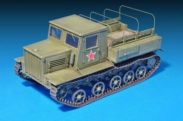 Советский артиллерийский тягач Я-12 (поздняя версия) детальное изображение Бронетехника 1/35 Бронетехника