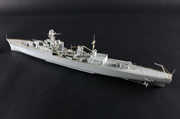 Збірна модель 1/350 Французький легкий крейсер Марсельєза Trumpeter 05374 детальное изображение Флот 1/350 Флот