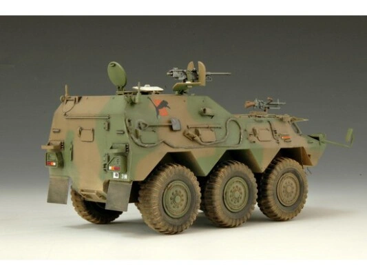 Збірна модель 1/35 БМП JGSDF Type 82 Командний пункт Trumpeter 00326 детальное изображение Бронетехника 1/35 Бронетехника