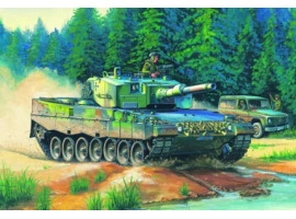 Збірна модель 1/35 Німецький танк Leopard 2 А4 HobbyBoss 82401