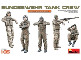 Збірна модель 1/35 Фігури танковий екіпаж Бундесвер Miniart 37032