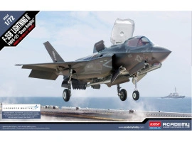 Збірна модель 1/72 Винищувач морської піхоти США F-35B Lightning II VMFA-121 «Зелені лицарі» Academy 12569